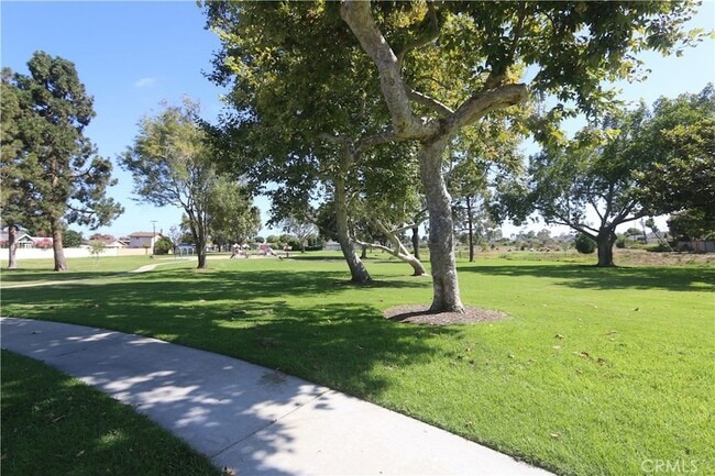 Building Photo - 16572 Patricia Ln