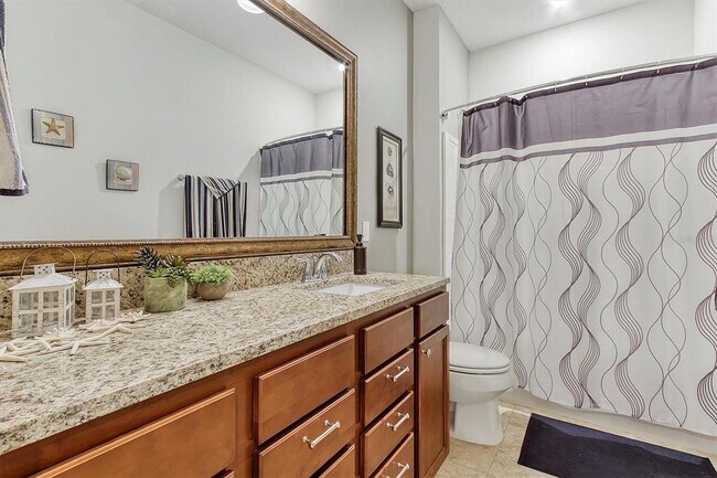Building Photo - 5611 Barletta Dr