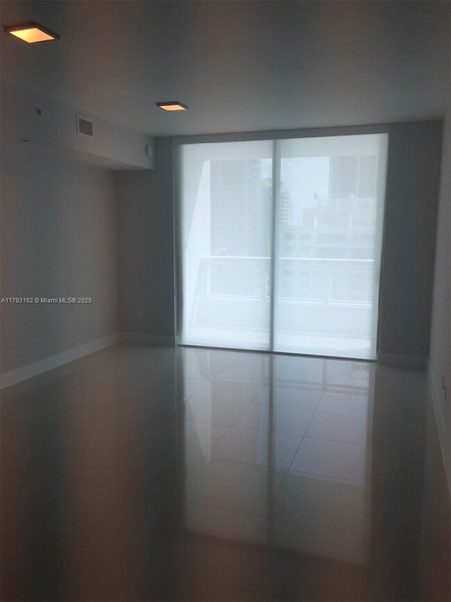 Building Photo - 1080 Brickell Ave