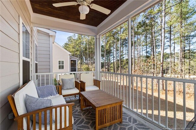 Building Photo - 597 Micahs Way N