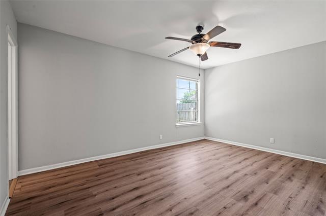 Building Photo - 810 S Western Hls Dr