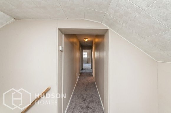 Building Photo - AVAILABLE NOW! - 104 Petersburg Rd, Carlis...