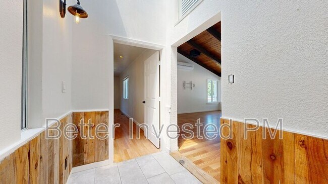Building Photo - 5050 Old Redwood Hwy