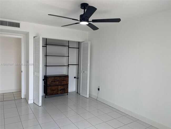 Building Photo - 8233 Harding Ave