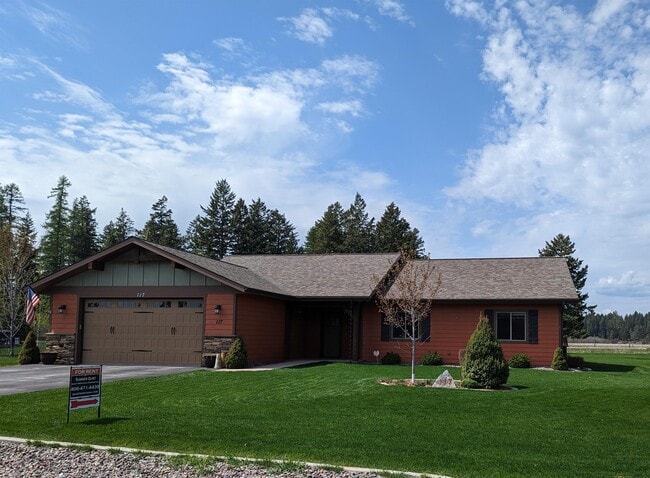 Building Photo - 117 Whispering Meadows Trail