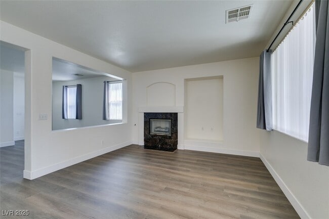 Building Photo - 10901 Napa Ridge Dr