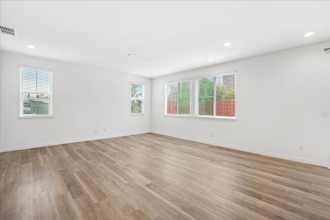 Building Photo - 4073 Gloster Way