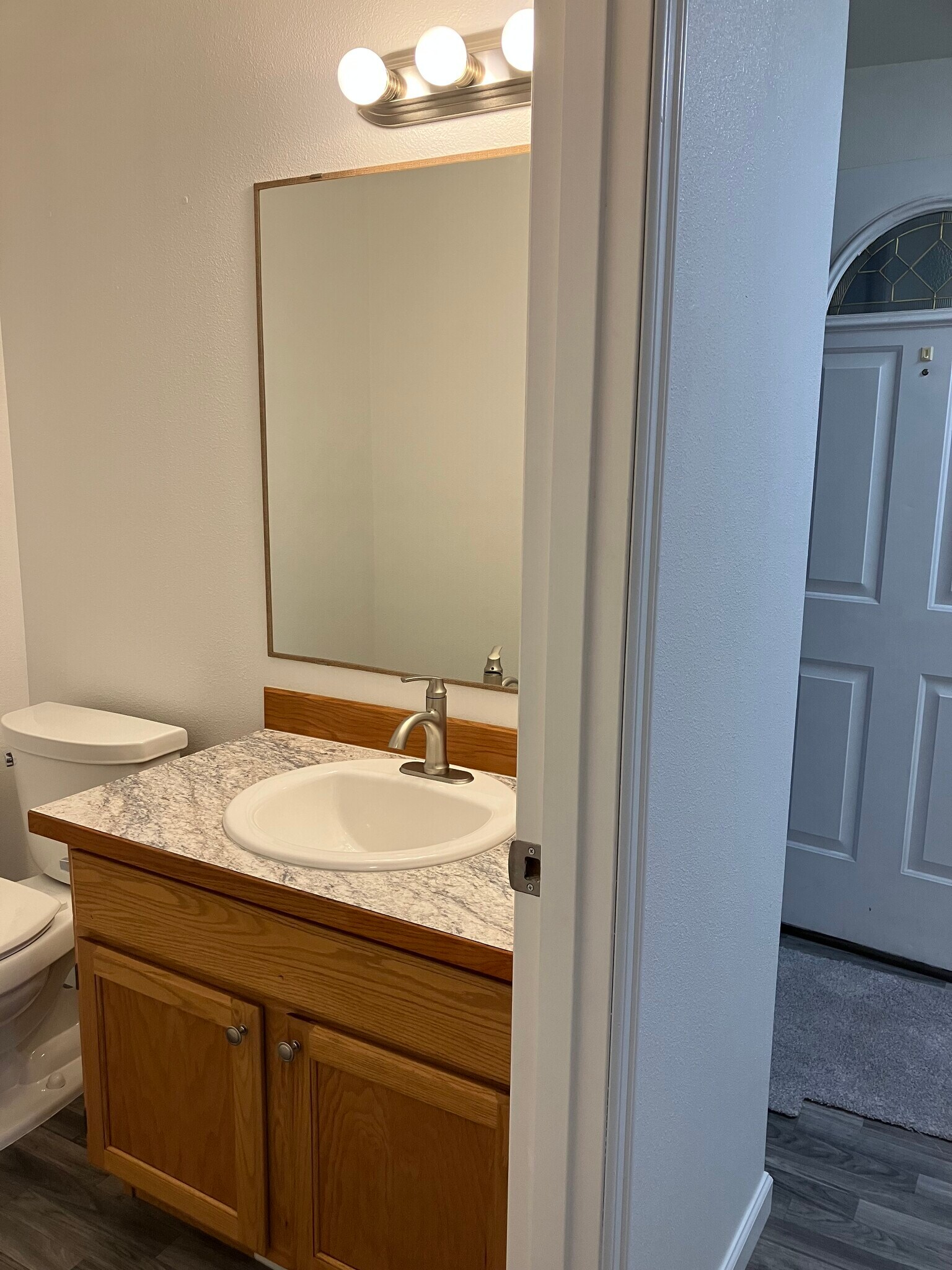 Building Photo - 407 N 5th Ave SW