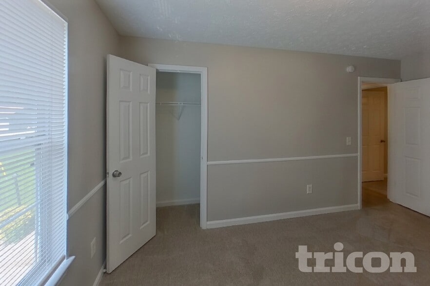 Building Photo - 5020 Millers Glen