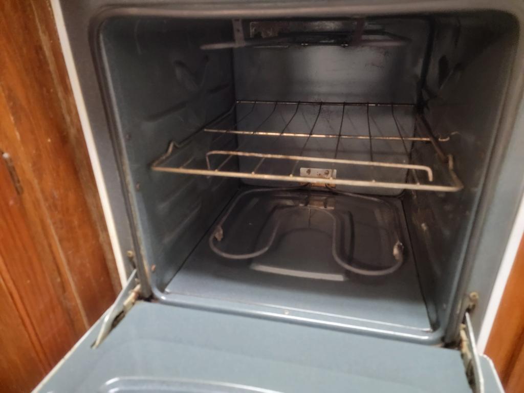 Building Photo - 9809 Walnut St