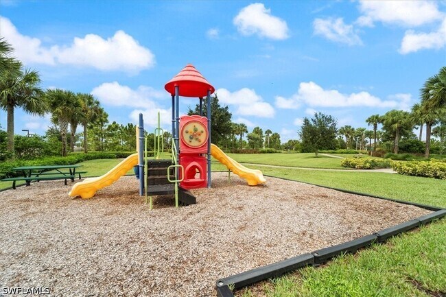 Building Photo - 5293 Marano Dr