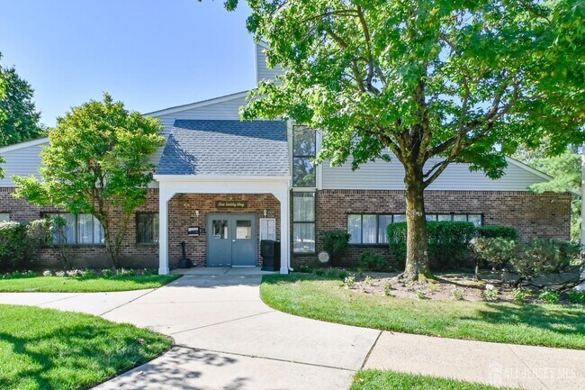 Building Photo - 32 Lafayette Ct