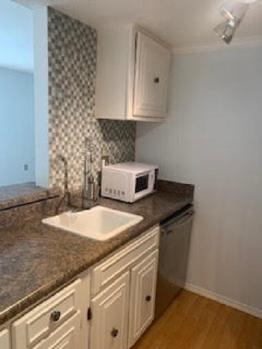 Building Photo - 239 Molokai Vlg