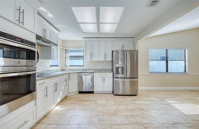 Building Photo - 1925 Brookstone Way