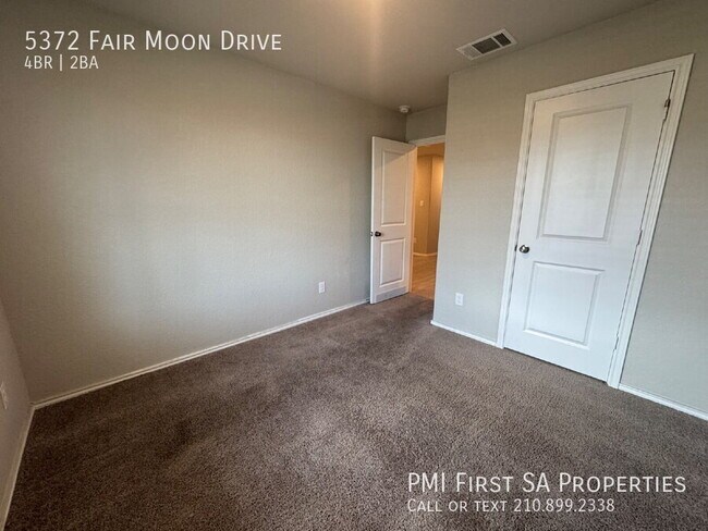 Building Photo - 5372 Fair Moon Dr