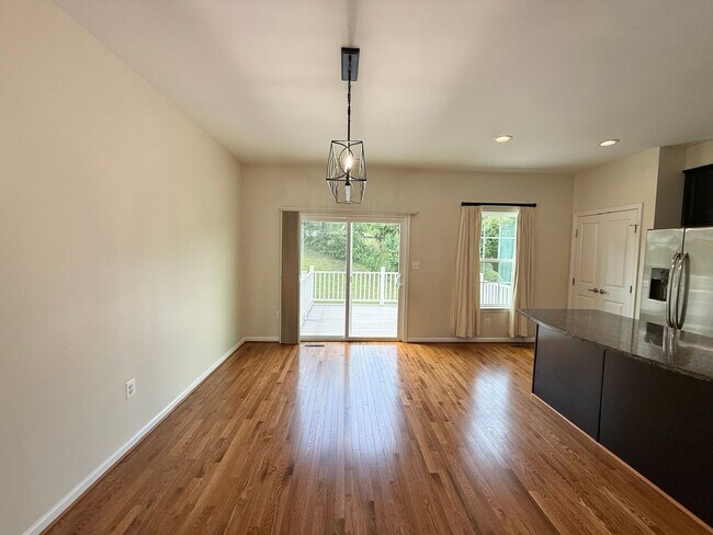 Building Photo - 2177 Whispering Hollow Ln
