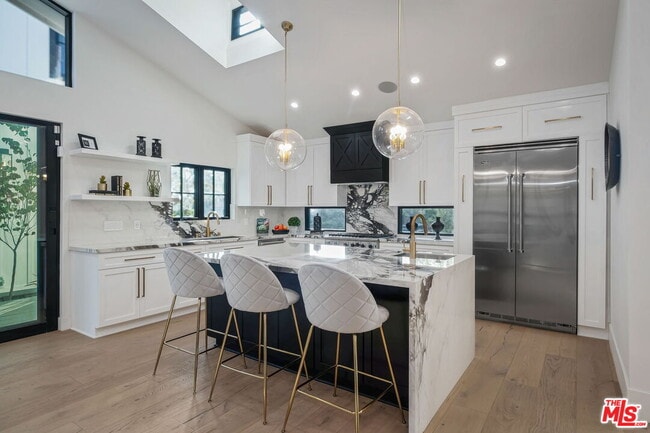 Building Photo - 12672 Stanwood Dr