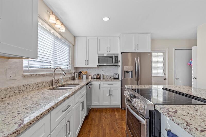 Building Photo - 12958 Ambois Dr