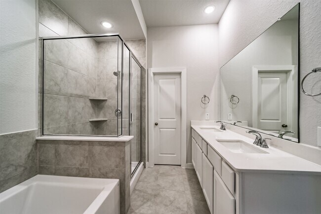 Building Photo - 16519 Texas Hill Country Rd
