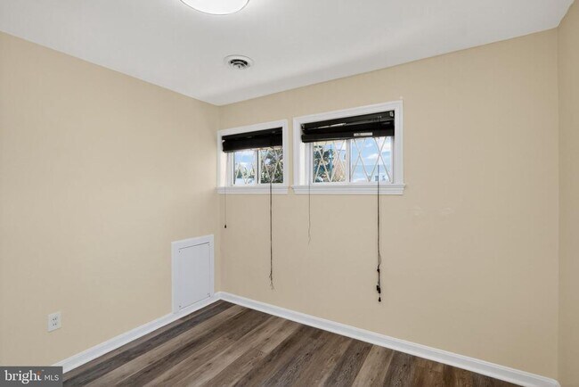 Building Photo - 6511 Virginia Hills Ave