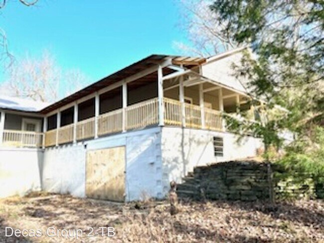 Building Photo - 4 br, 1.5 bath House - 5102 Cedar St.