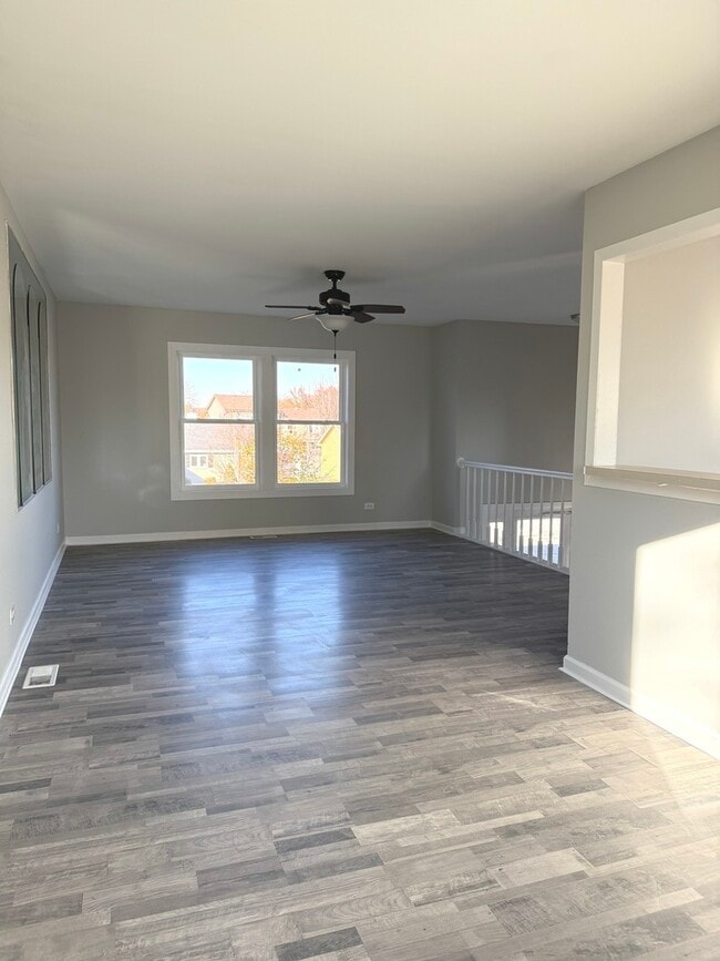 Building Photo - 651 Chesapeake Dr