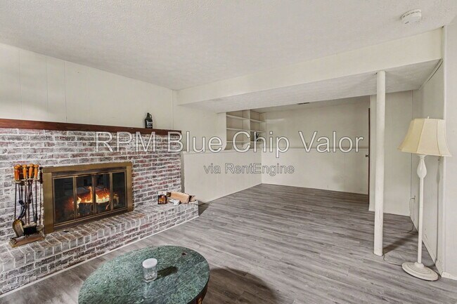 Building Photo - 11674 Greenhaven Ct