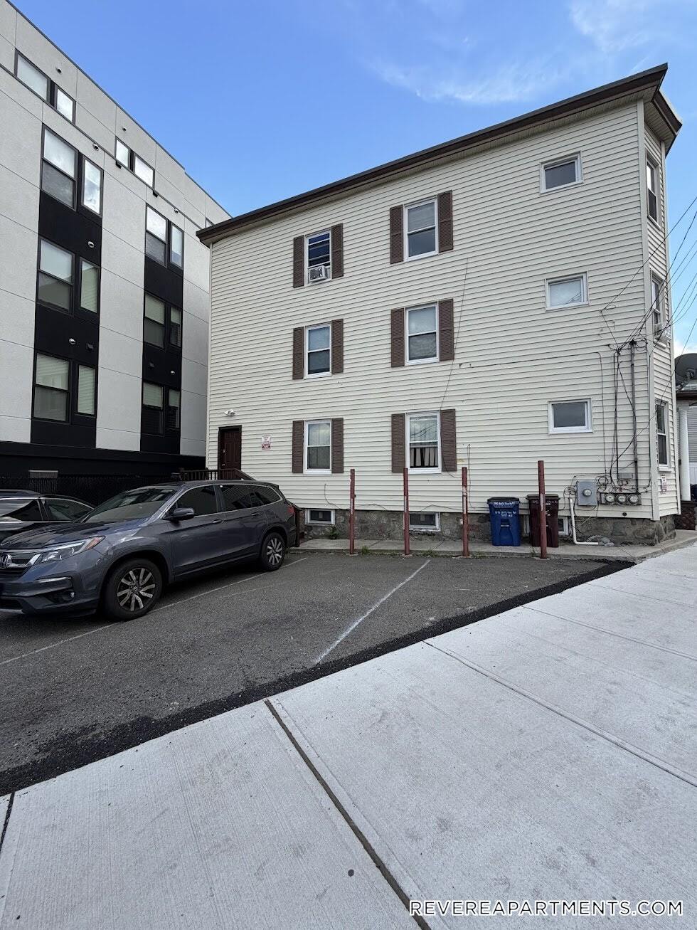 Building Photo - 1096 N Shore Rd