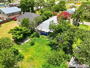 Building Photo - 112 Avenue B