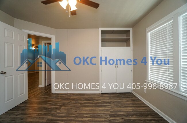 Building Photo - Updated 2 Bed Near I-44!