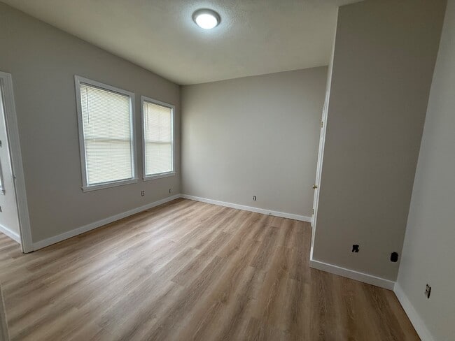 Building Photo - 53 Maxwell St