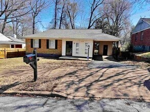 Building Photo - 3558 Kensett Dr