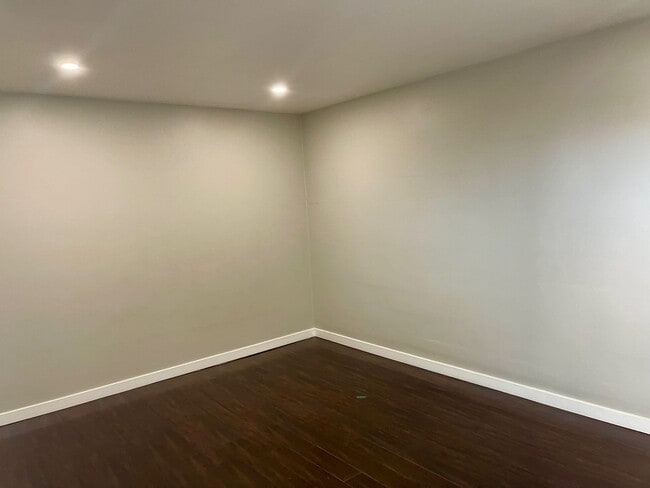 Building Photo - Renovated Chula Vista Studio - For Rent