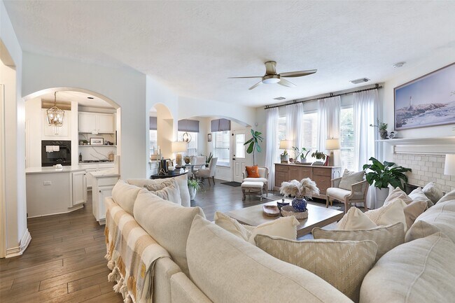 Building Photo - 3102 Palm Harbour Dr