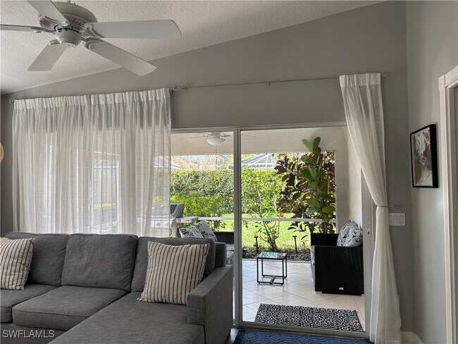 Building Photo - 3238 Barbados Ln