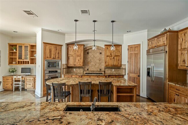 Building Photo - 571 Polo Club Dr