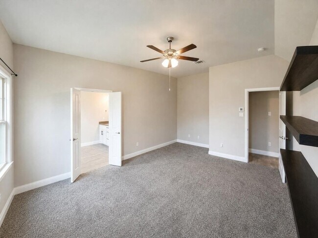 Building Photo - 1017 Greencove Dr