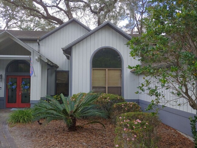 Building Photo - Beautifully Renovated Home in The Reserve!
