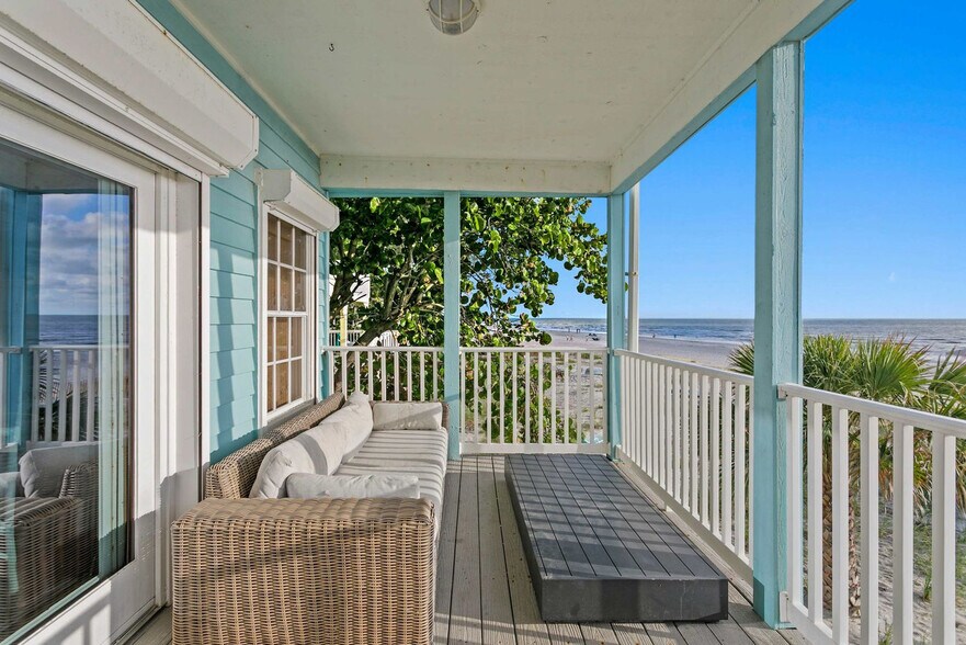 Building Photo - 20060 Gulf Blvd