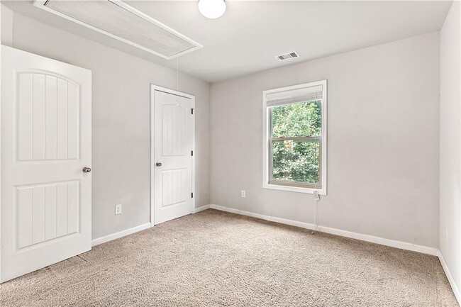 Building Photo - 4127 Water Mill Dr