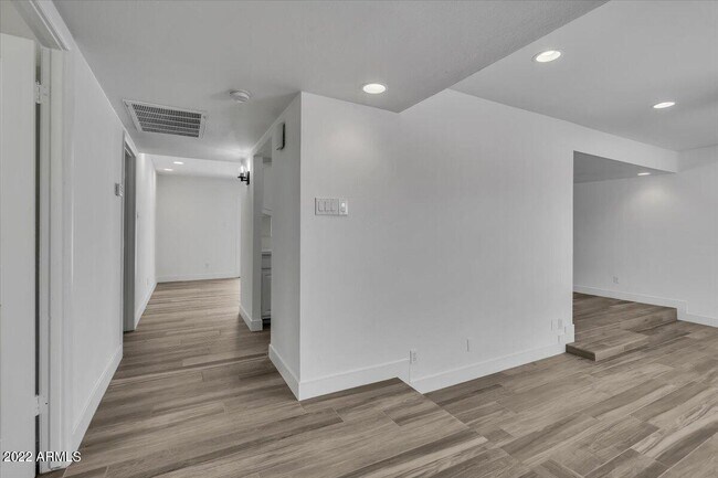 Building Photo - 8207 E Montebello Ave