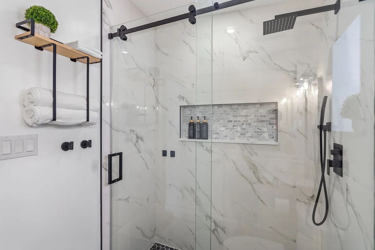 Building Photo - 6726 SW 19th St