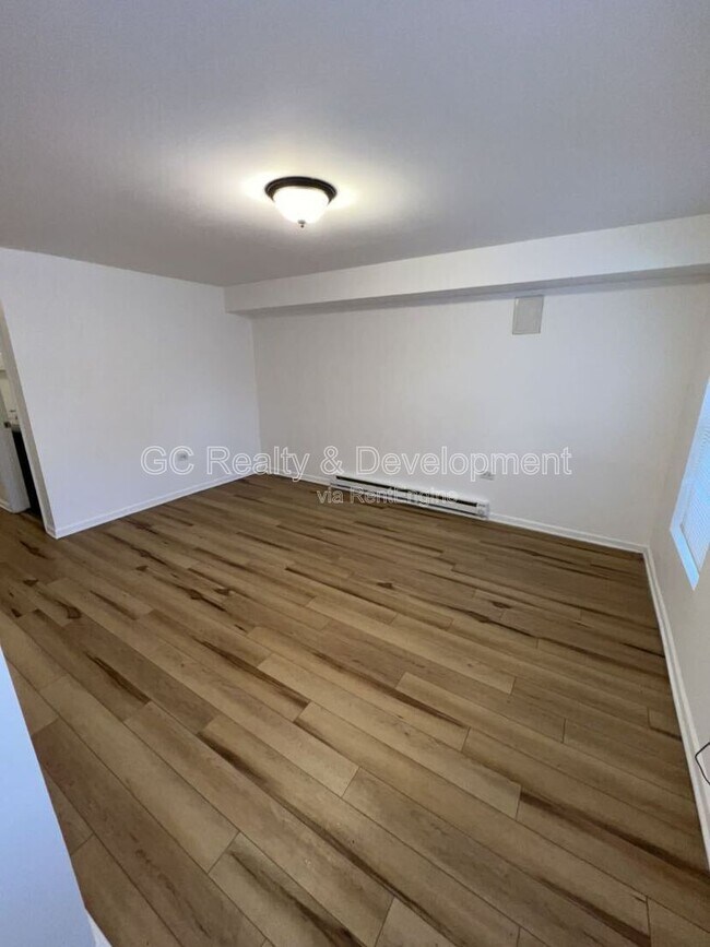 Building Photo - 915 N Monticello Ave