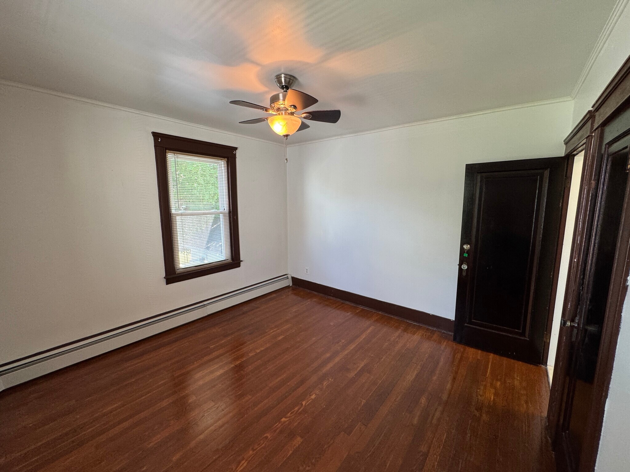 Building Photo - 653 Pleasant Valley Pky