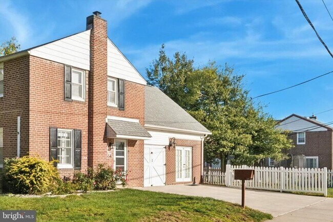 Building Photo - 614 Wises Mill Rd