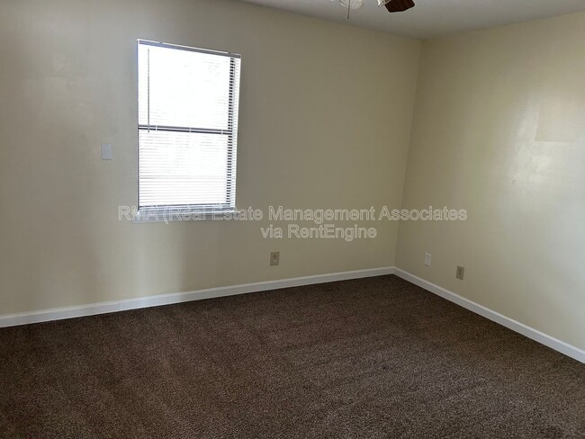 Building Photo - 108 Westwind Ct