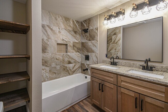 Building Photo - 9126 Lazy Ln