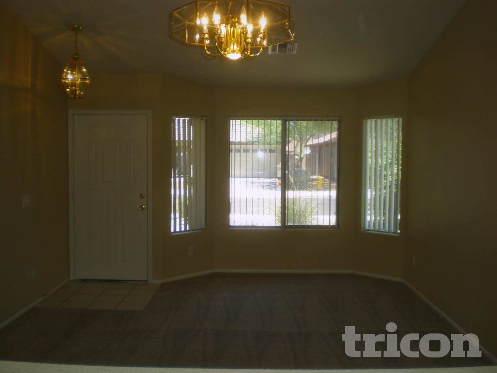 Building Photo - 5334 N Ormondo Way