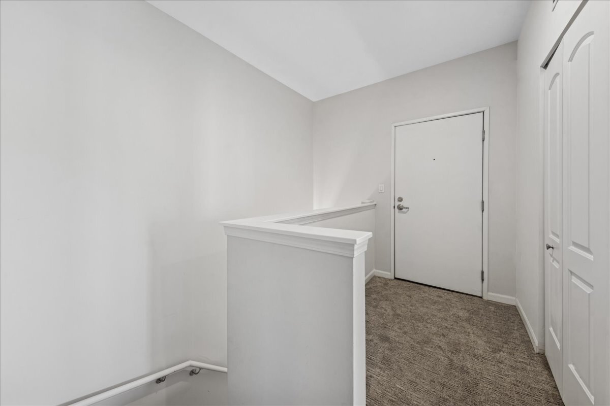 Building Photo - 2511 N Milwaukee Ave