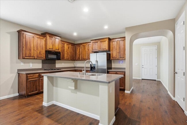 Building Photo - 4143 Cahakia Pl
